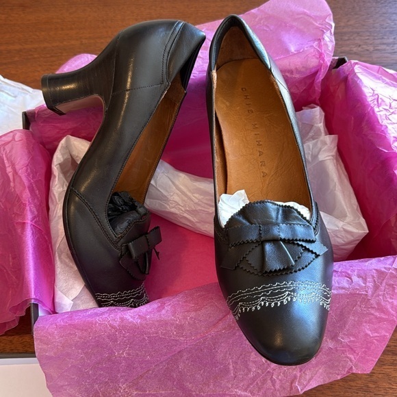 nib CHIE MIHARA Vintage Leather Low Heel Pumps with Bow Detail in Brown – size 9 - Picture 1 of 8
